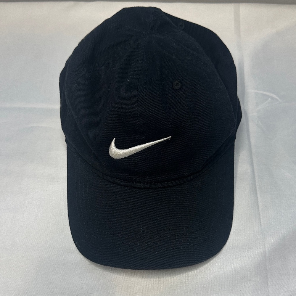 Nike Classic Black and White Cap